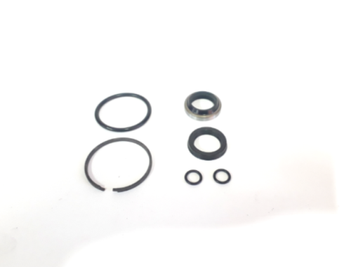 zestaw uszczelnień siłownika skrętu 044561010071 toyota