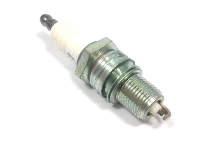 świeca iskrowa linde silnik deutz 3-cylind. e0002870